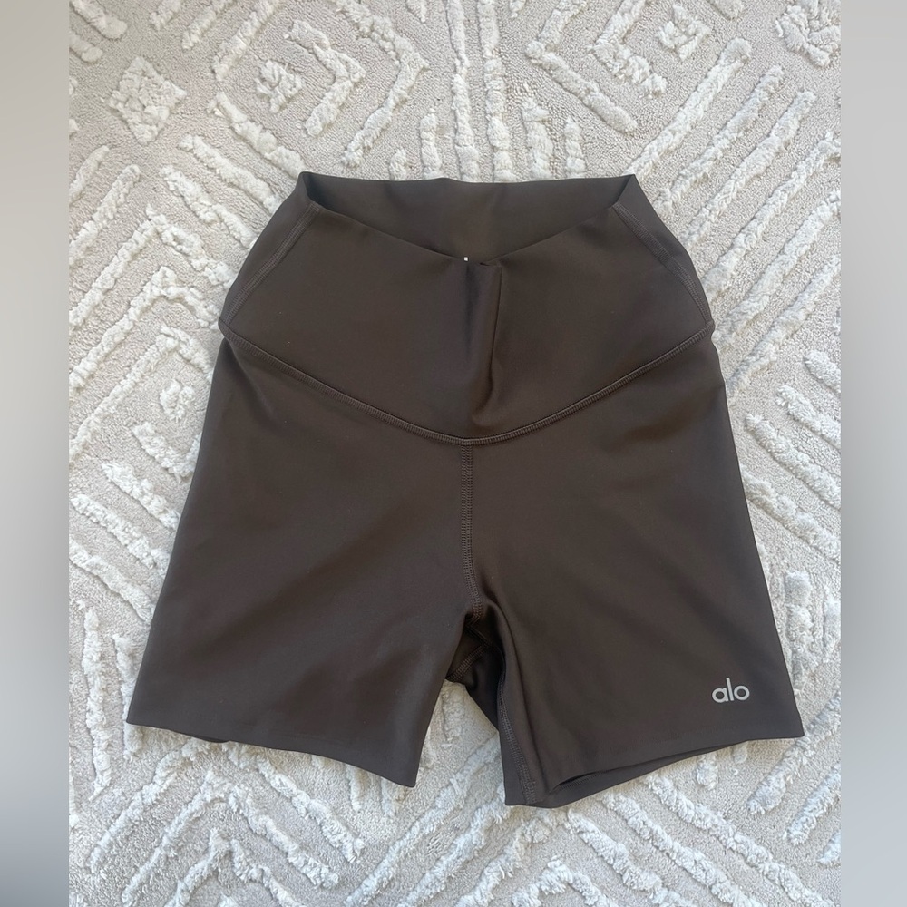 ALO Yoga women’s shorts